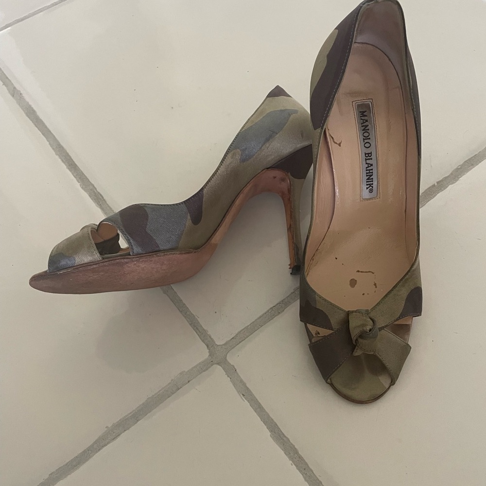 Manolo blahnik - Picture 3 of 7